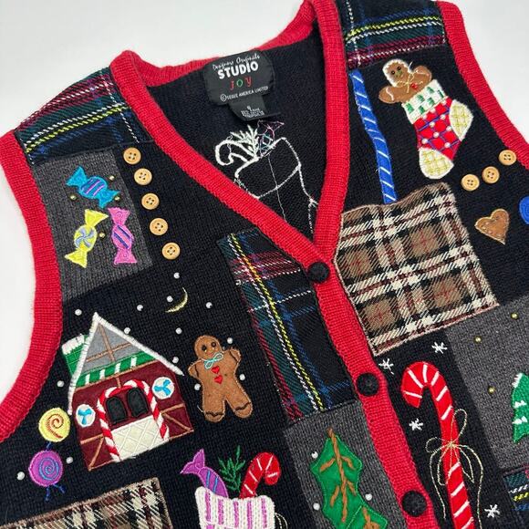 Vintage Y2K Ugly Christmas Vest with Patchwork Embroidered Appliqués. - Picture 2 of 6